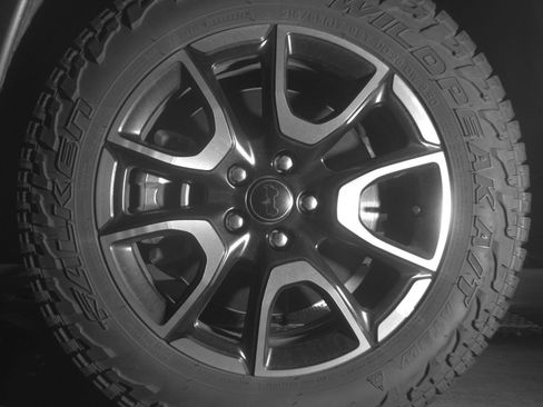Used 2025 Jeep Compass Trailhawk AWD/4WD image 14