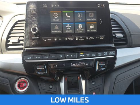 Used 2025 Honda Odyssey EX-L image 13