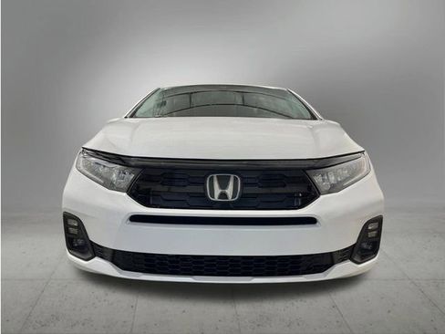 New 2026 Honda Odyssey Touring image 10