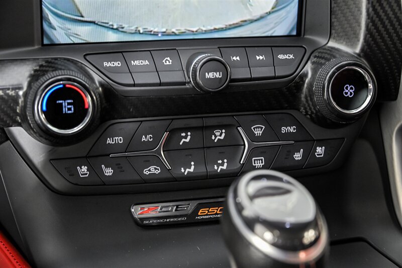 Used 2016 Chevrolet Corvette Z06 w/ 3LZ Preferred Equipment Group RWD image 26