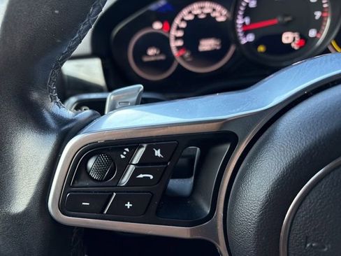 Used 2020 Porsche Cayenne S image 16