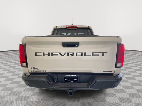 New 2026 Chevrolet Colorado ZR2 w/ Technology Package AWD/4WD image 13