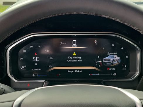 Used 2026 GMC Sierra 1500 SLT RWD image 15