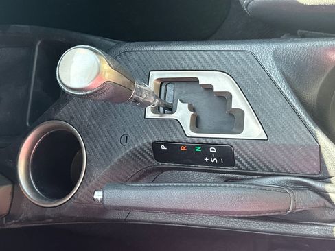 Used 2015 Toyota RAV4 Limited image 31