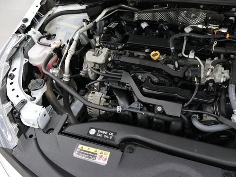 Used 2024 Toyota Corolla LE FWD image 18
