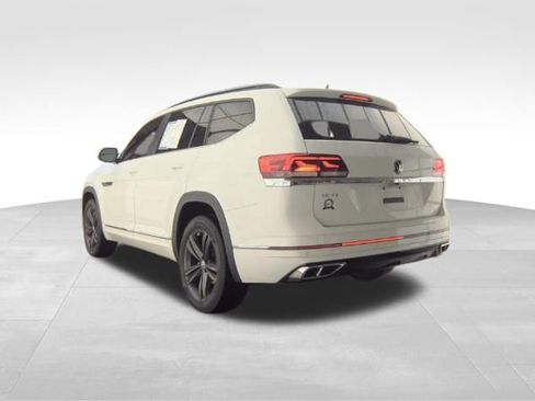 Used 2021 Volkswagen Atlas SE w/ Panoramic Sunroof Package FWD image 5