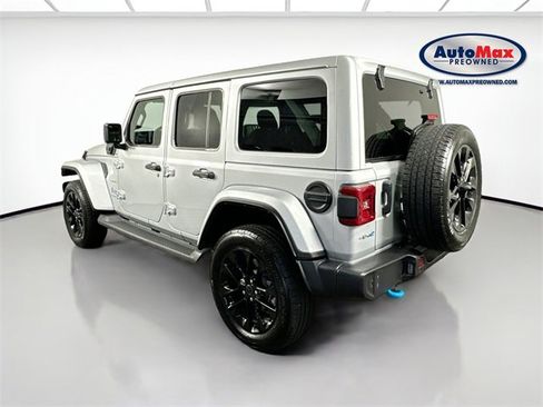 Used 2024 Jeep Wrangler Unlimited Sahara w/ Technology Group image 5