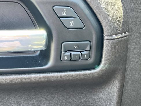 Used 2019 GMC Sierra 1500 SLT w/ SLT Premium Plus Package AWD/4WD image 26