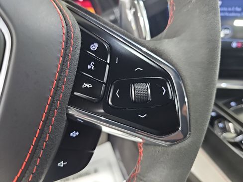 Used 2023 Chevrolet Corvette Stingray Premium Cpe w/ Z51 Performance Package RWD image 19
