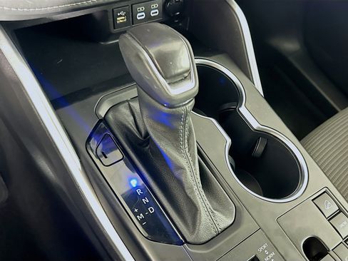 Used 2023 Toyota Highlander LE image 35