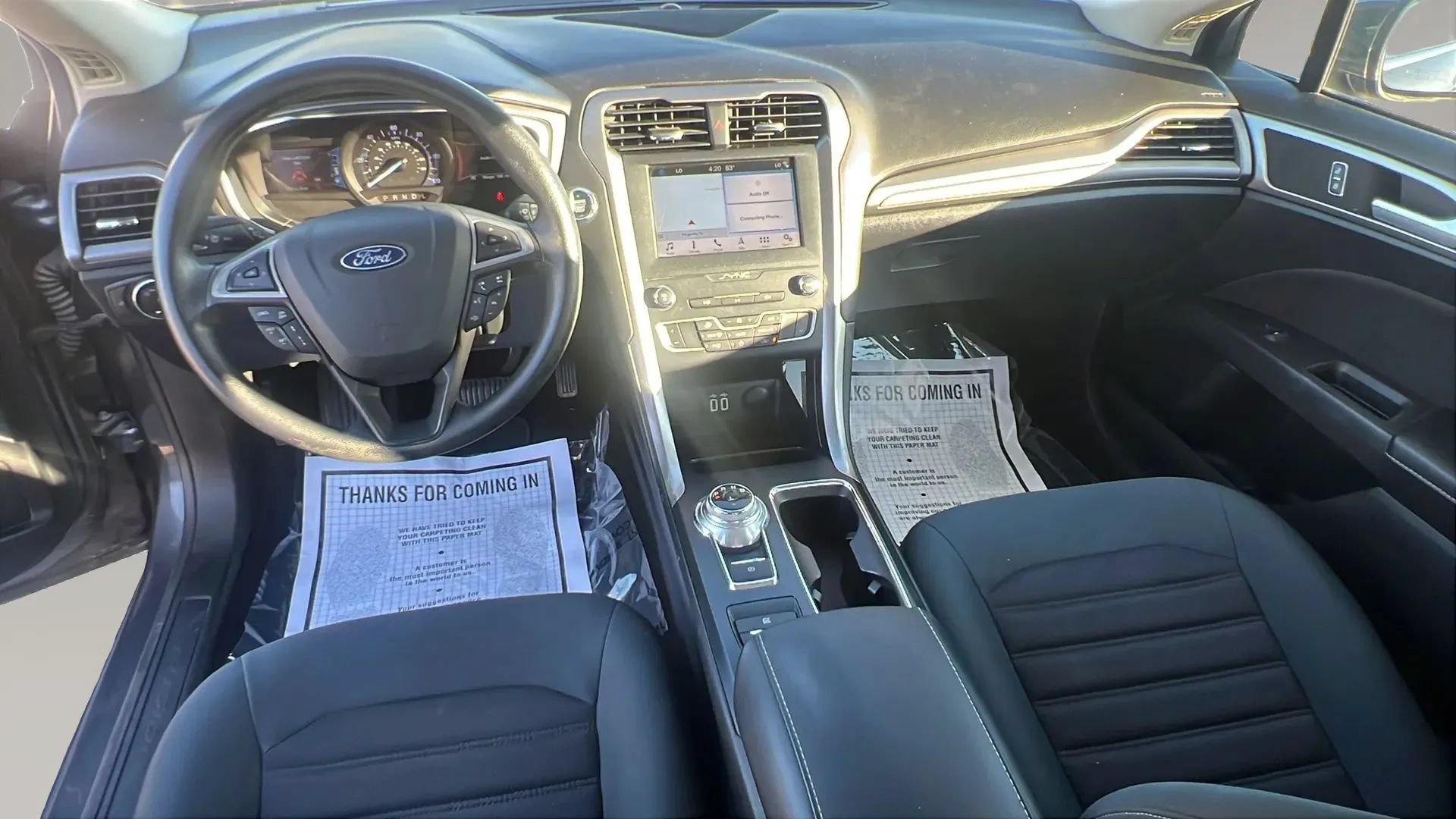 Used 2019 Ford Fusion SE FWD image 8
