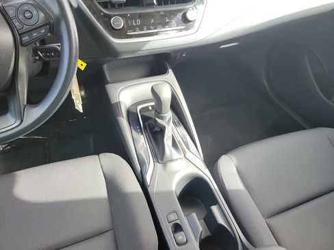 Certified 2025 Toyota Corolla LE FWD image 19