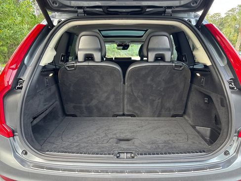 Used 2018 Volvo XC90 T5 Momentum w/ Convenience Package FWD image 26