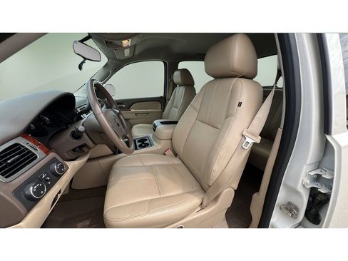 Certified 2013 Chevrolet Silverado 1500 LTZ w/ LTZ White Diamond Edition AWD/4WD image 24
