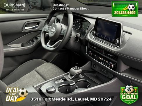 Used 2024 Nissan Rogue SV AWD/4WD image 9