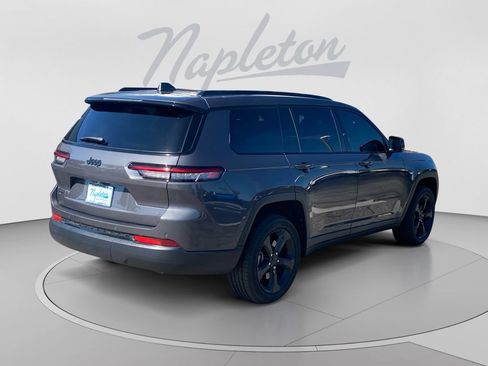 Used 2025 Jeep Grand Cherokee L Altitude AWD/4WD image 6