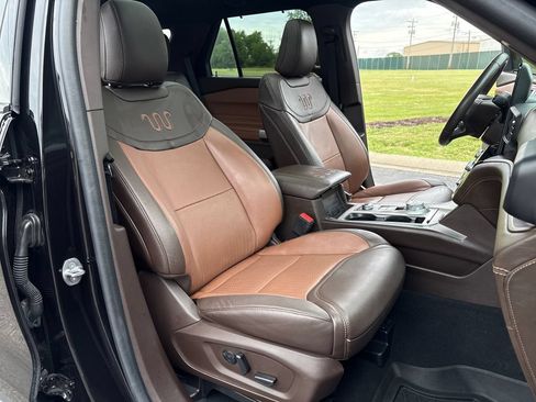 Used 2022 Ford Explorer King Ranch w/ Premium Technology Package AWD/4WD image 55