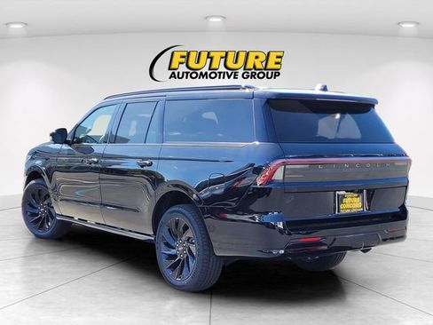 New 2026 Lincoln Navigator L Reserve image 5