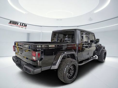 Used 2021 Jeep Gladiator Sport AWD/4WD image 3