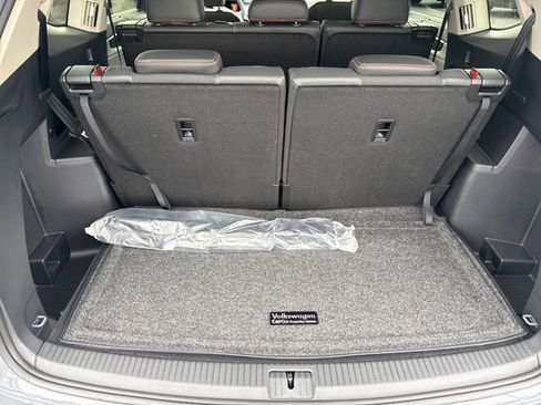 New 2026 Volkswagen Atlas Peak Edition AWD/4WD image 14