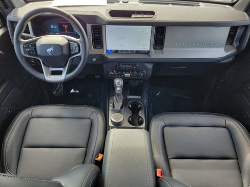 Used 2025 Ford Bronco Outer Banks AWD/4WD image 15