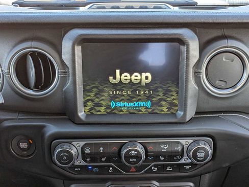 Used 2021 Jeep Wrangler Unlimited Sahara w/ Cold Weather Group image 28