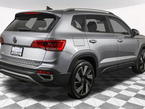 Certified 2024 Volkswagen Taos SEL image 18