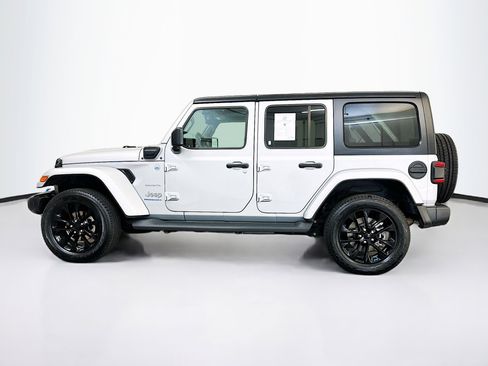 Used 2023 Jeep Wrangler Sahara image 4