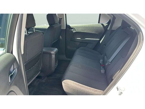 Used 2015 Chevrolet Equinox LS FWD image 11