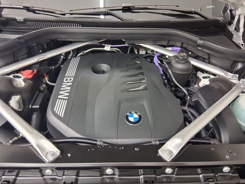 New 2026 BMW X7 xDrive40i w/ Climate Comfort Package image 31