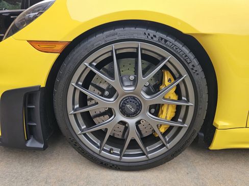 Used 2024 Porsche 718 Cayman GT4 RS RWD image 8