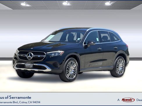 Used 2024 Mercedes-Benz GLC 300 4MATIC image 1
