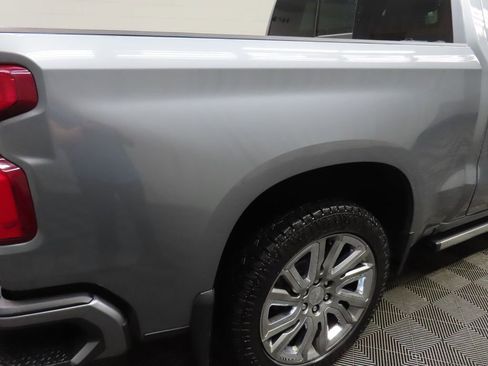 Used 2019 Chevrolet Silverado 1500 High Country w/ High Country Premium Package AWD/4WD image 43