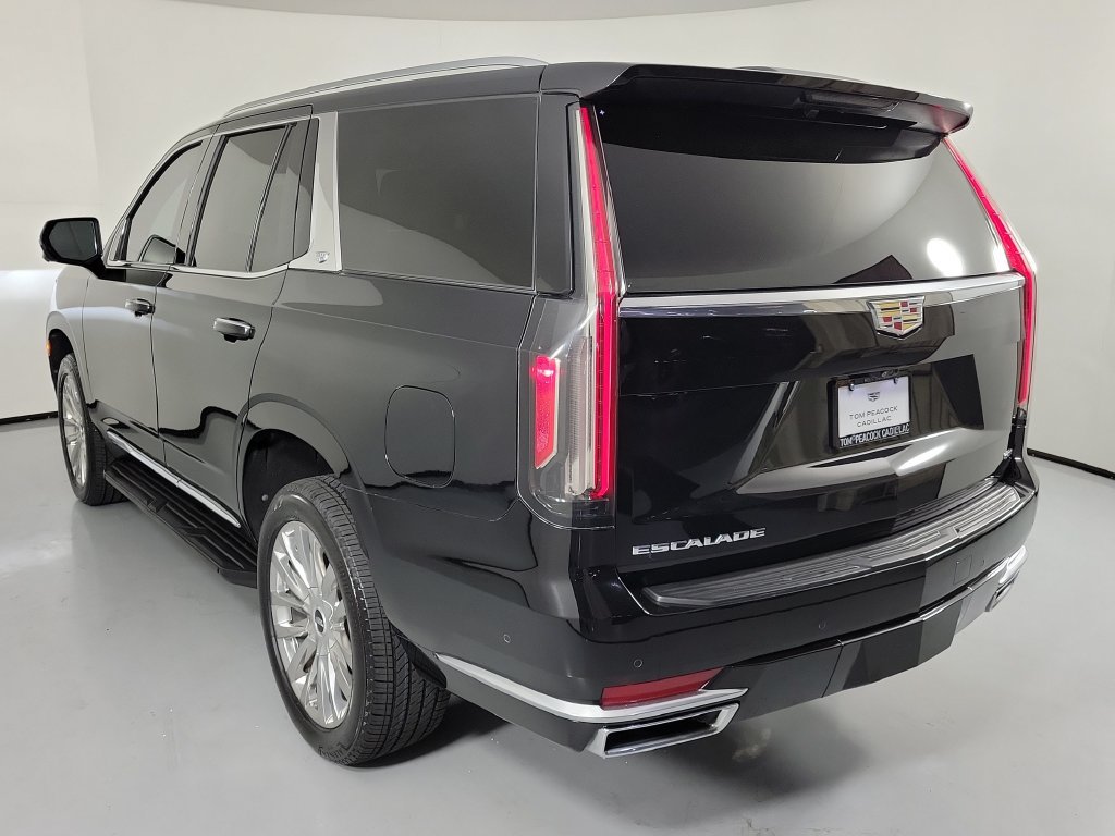 Used 2022 Cadillac Escalade Premium Luxury AWD/4WD image 6