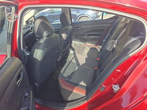Used 2025 Nissan Versa SR FWD image 9
