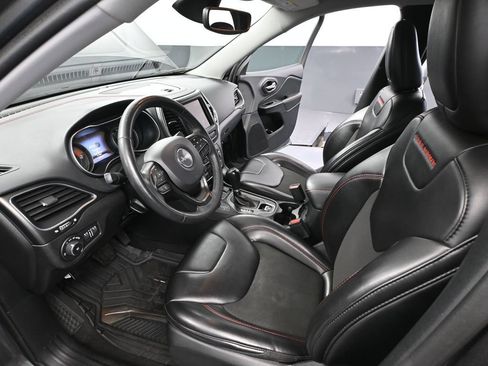 Used 2022 Jeep Cherokee Trailhawk AWD/4WD image 21