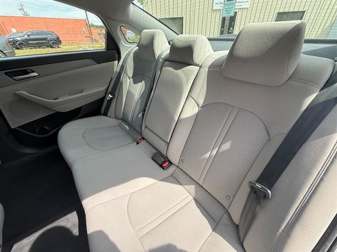 Used 2019 Hyundai Sonata SE FWD image 24
