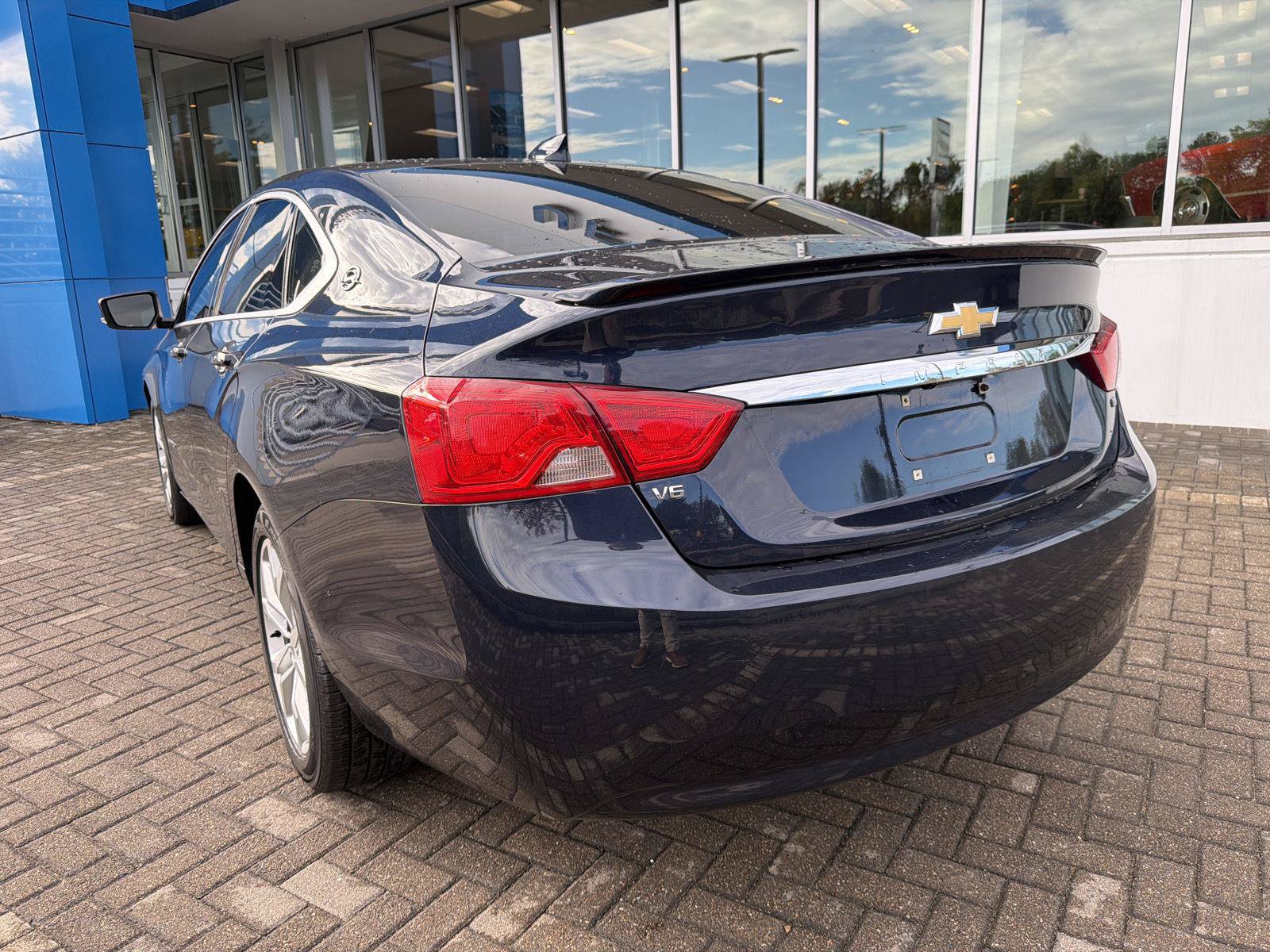 Used 2019 Chevrolet Impala LT w/ Sunroof and Spoiler Package FWD image 3