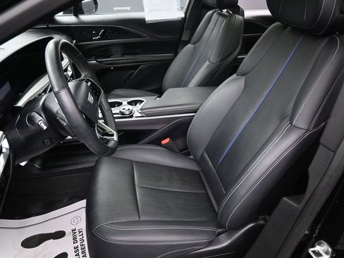 Used 2024 Cadillac Lyriq Luxury RWD image 23