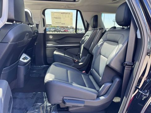 New 2026 Lincoln Navigator L Reserve AWD/4WD image 21