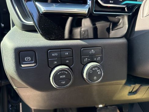 New 2026 Chevrolet Silverado 1500 LT w/ Z71 Off-Road Package image 24