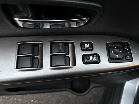 Used 2025 Mitsubishi Outlander Sport SE image 17