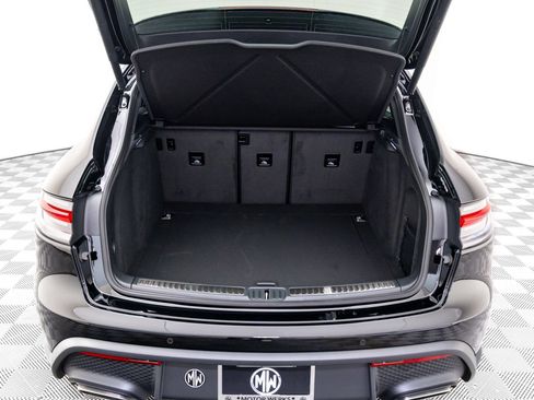 Certified 2026 Porsche Macan AWD/4WD image 31