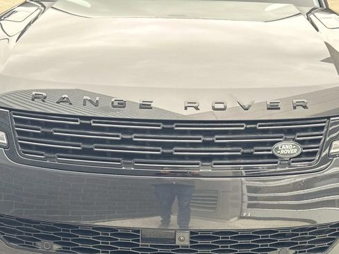 New 2026 Land Rover Range Rover Sport Dynamic SE image 11