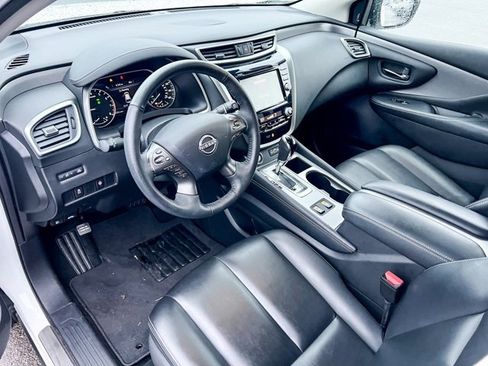 Used 2024 Nissan Murano SV w/ SV Midnight Edition Package image 11