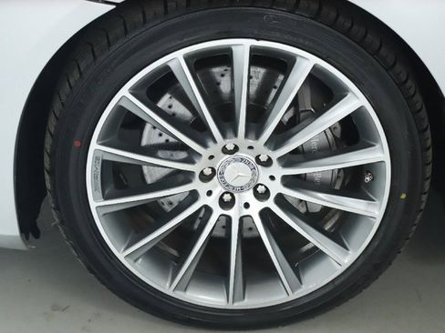 Used 2016 Mercedes-Benz S 550 4MATIC Sedan image 38