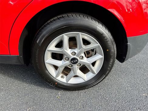 Used 2021 Kia Soul S image 25