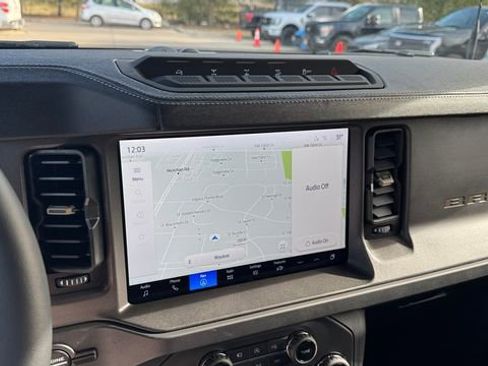 New 2025 Ford Bronco Badlands image 29