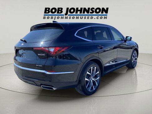 Used 2023 Acura MDX SH-AWD w/ Technology Package image 3