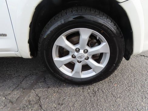 Used 2011 Toyota RAV4 Limited image 9